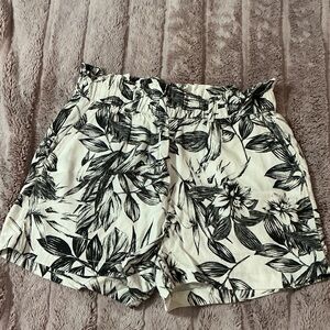 C&C California Black Floral High-Waist Paperbag Shorts